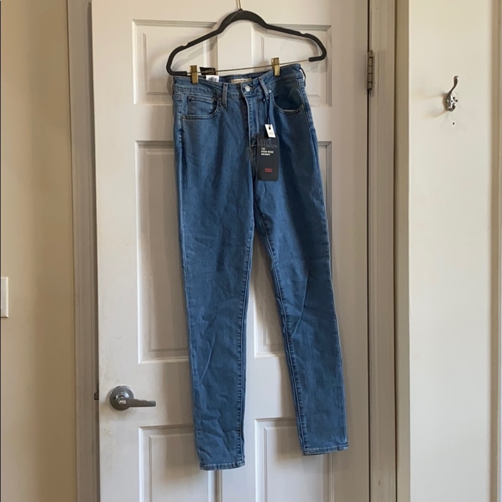 Levi’s 721 High Rise Skinny Jeans - New with tags!